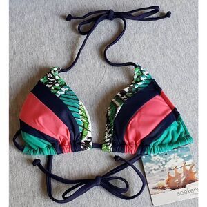SEEKERS AUSTRALIA JADE TRI STRING BIKINI TOP NWT MED / 8